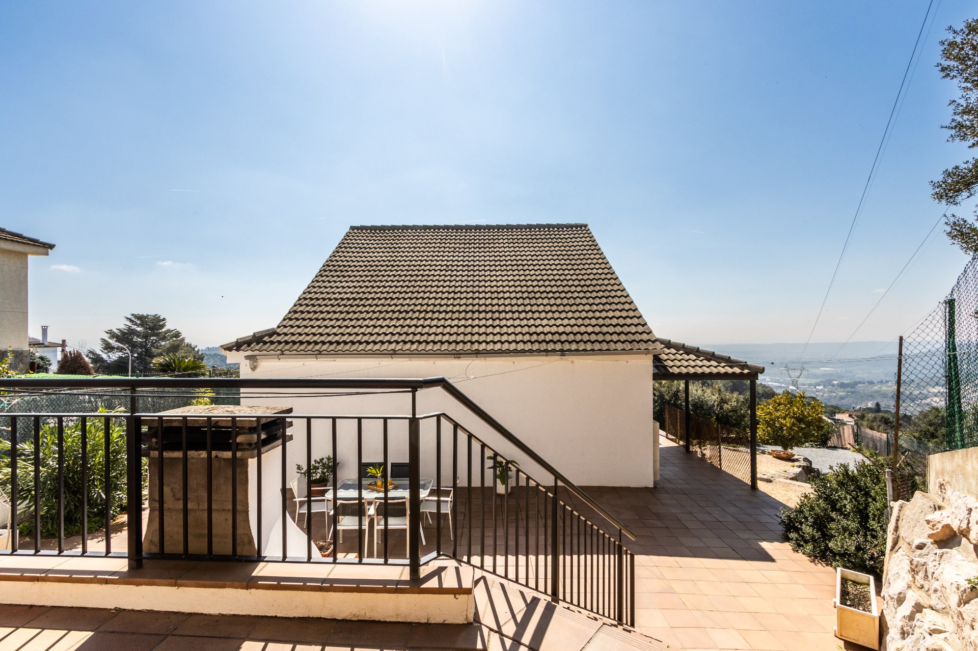 Exclusiva Casa Unifamiliar con Vistas Panorámicas en La Font dels Enamorats, Caldes de Montbui - Imagen 4