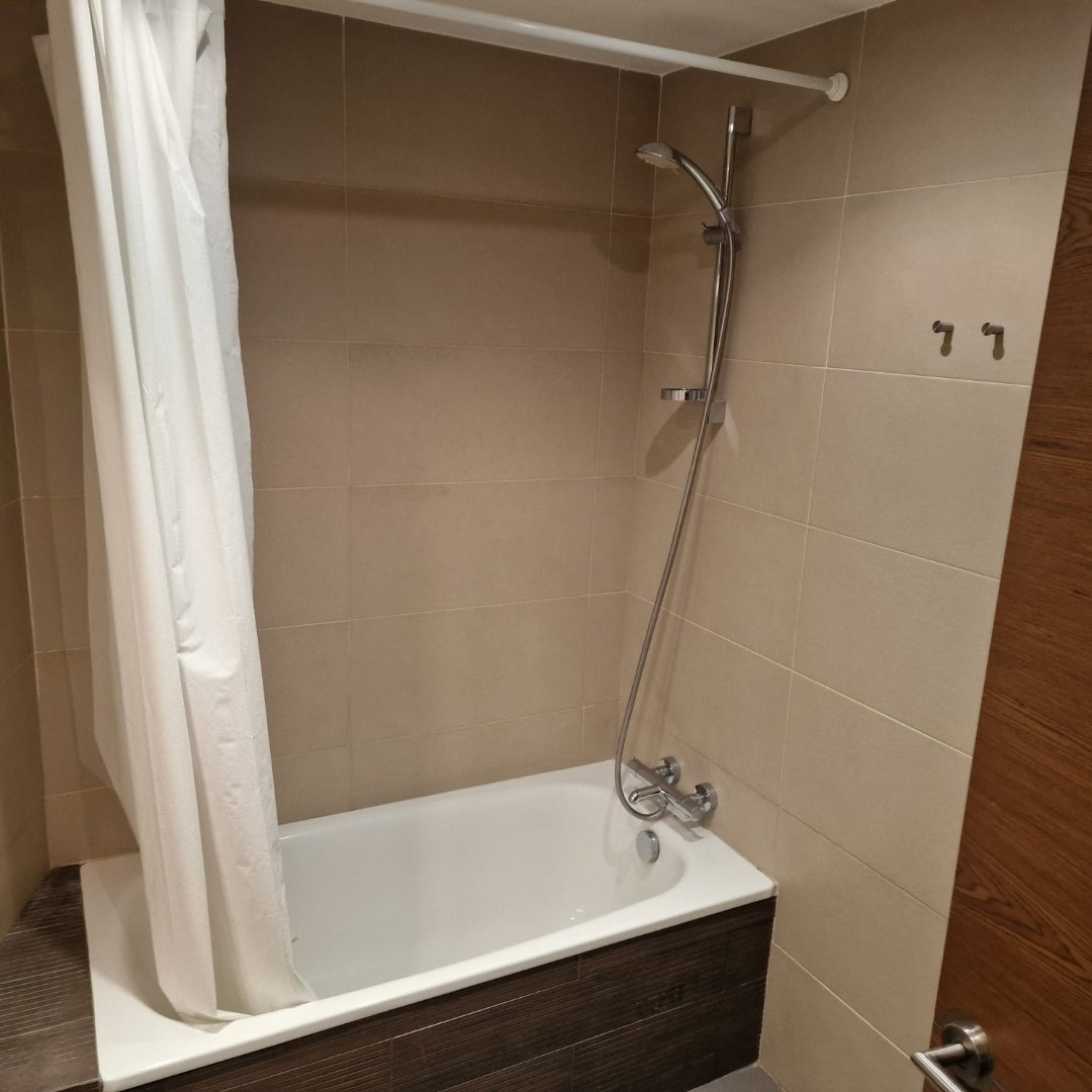 Piso en venta con ascensor - Imagen 4